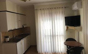 Amras House